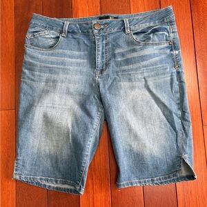 1822 Denim Women's Blue Jean Shorts ladies size 14